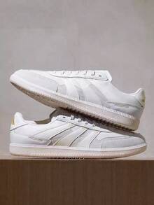 Adidas Unisex PREDATOR FREESTYLE Flat Ground & Off-Court Casual Football Sneakers - White/Gray - View 1