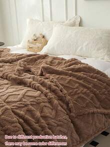 1 Stück braune Rautenmuster Taffet-Samt Decke, hautfreundlich, weich und bequem, Überwurfdecke für Sofa, Bett, ganzjährig verwendbar, maschinenwaschbar, geeignet für Schlafzimmer und Gästezimmer - Kaffeebraun - Übersicht 4