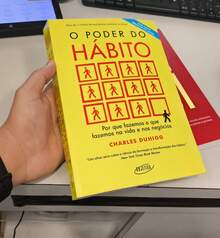 LIVRO O PODER DO HABITO AUTO AJUDA PSICOLOGIA - Livro único - Visão 3