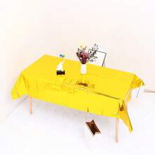 1/5pcs Party Decoration Aluminum Foil Solid Color Glossy Disposable No-Wash Birthday Party Tablecloth, Suitable For Birthday Decoration, Wedding Party Decoration, Rectangular Tablecloth - Gold - View 5