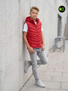 Big City Chaleco acolchado juvenil con capucha, cierre completo y bolsillos laterales. Prenda ligera, cómoda y abrigadora para uso diario, escuela, paseos, otoño e invierno casual y urbano. - Rojo - Ver 5