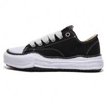 6529 Black and White