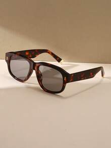 Vintage Square Leopard Print Women's Sunglasses, Plastic Frame With Exquisite Metal Accents On Temples, Classic Leopard Pattern With Atmospheric Fashion Style, Suitable For Spring, Summer, Autumn, Beach Vacation, Shopping, Daily Wear, Street Style, UV Protection, Casual Versatile Fashion Sunglasses For Men - Multicolor - View 2