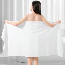 Multifunctional Portable Disposable Bath Towel, Individually Wrapped, Soft And Skin-Friendly, Comfortable Bathing, Highly Absorbent, Suitable For Business Travel, Home Use, Travel, Hotel, Homestay, Gym, Office, Vacation, Bathroom And Camping. - White - View 4