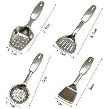 Model Saringan dan Spatula Miniatur untuk Peralatan Dapur, Ornamen Rumah Boneka, Aksesori Rumah Boneka, Kerajinan Tangan Lanskap Miniatur, Model Koleksi, Properti Adegan Fotografi, Hadiah Liburan yang Luar Biasa - A - View 2
