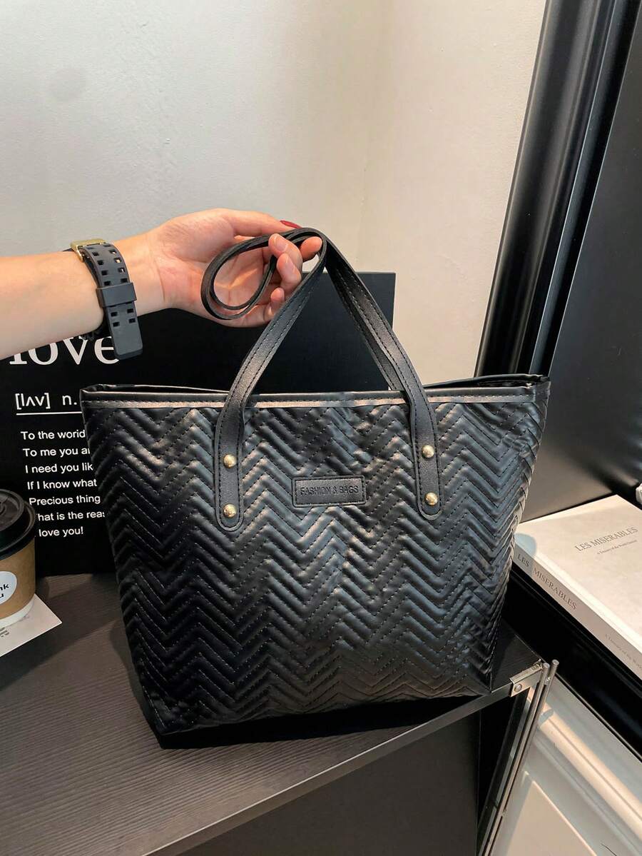 Fashion V-Quilted Large Capacity Tote Bag, Autumn/Winter New Casual Shoulder Bag For Women - Black - View 1