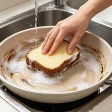 2 Pieces Toasting Bread-Shaped Cleaning Sponge, Available In Two Colors. This Multi-Functional All-Purpose Scrubbing Pad Is Suitable For Household Cleaning. The Super Absorbent Ergonomic Design Makes It Ideal For Kitchen Use As A Draining Sponge. - A - View 6