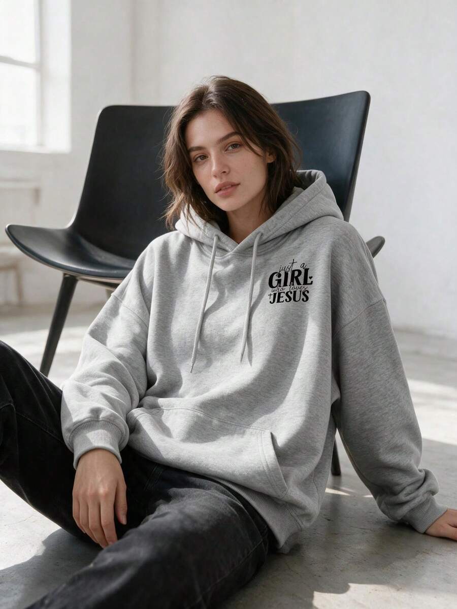 Plus size sweatshirt med dragsko och Jesus-slogan, mjuk mångsidig pullover, lämplig för höst/vinter, vardagsbruk och pendling - Grå - Visa 1