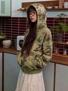 2025 New Autumn/Winter Vintage Camouflage Zip-Up Hooded Sweatshirt For Women - Green - View 4
