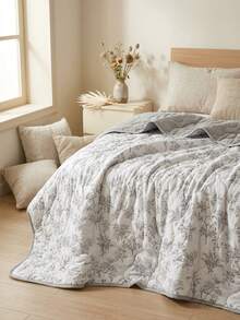 1pc Ultra-Soft Cooling Quilt - Lightweight All-Season Bedding, With Fashionable Plaid Pattern, 100% Polyester, Machine Washable Suitable For Single/Double Bed, Hotel, Camping And Home Decor, Back To School/School Season/Dorm Bedding Hotel-Grade Luxury Bedding | Modern Stitched Design | Technology Embossing - Light Grey - View 2