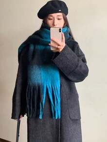 1件女款冬季長圍巾，新格紋雙面羊絨手感披肩，保暖護頸多功能圍巾 - 冰川藍 - 查看 2