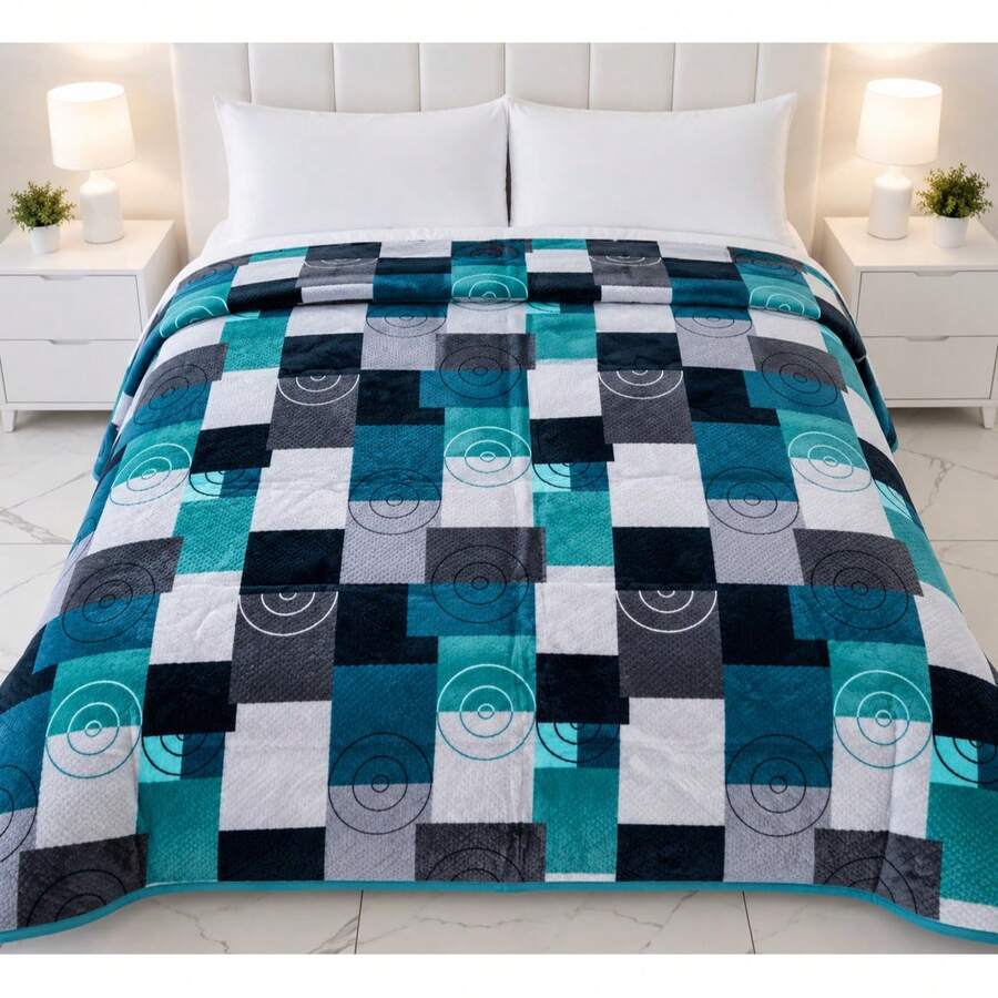 Ultra-Soft Lightweight Queen-Size Blanket With Sherpa Lining - Mint Blue - View 1