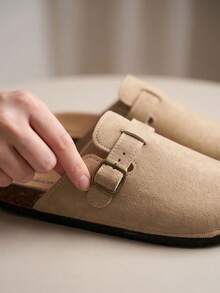 Women's Casual Mule Sandals With Metal Buckle Decor, Adjustable Strap, Comfortable Flat Slip-On Clogs In Camel Suede, Suitable For Various Casual Occasions, Simple Everyday Slouchy Shoes - Camel - View 5