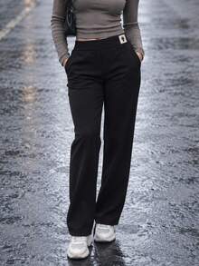 Pantalón semientubado para mujer, tela de algodón y poliéster, apto para cualquier ocasión. Colores lisos sin estampados. Ajuste de cintura sutil con resorte ligero, bolsillos funcionales. - Negro - Ver 7
