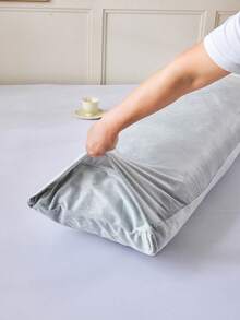1 buah Sarung Bantal Badan Warna Polos Abu-abu Muda Hangat Bahan Fleece Kristal Tanpa Isian, Sarung Bantal Lempar Mewah dengan Penutup Resleting untuk Rumah, Sofa, Ruang Tamu - Light Grey - View 2