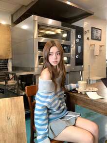Korean Style Elegant Contrast Color Striped Off-Shoulder Knit Sweater, Autumn/Winter New Fashion Loose Versatile Base Layer Pullover (Random Stripes) - Color as Shown In Picture - View 3