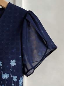 Plus Size Women's Casual Short Sleeve Shirt Floral Print V-Neck Double Layer Cover Up Top - Blue - View 4