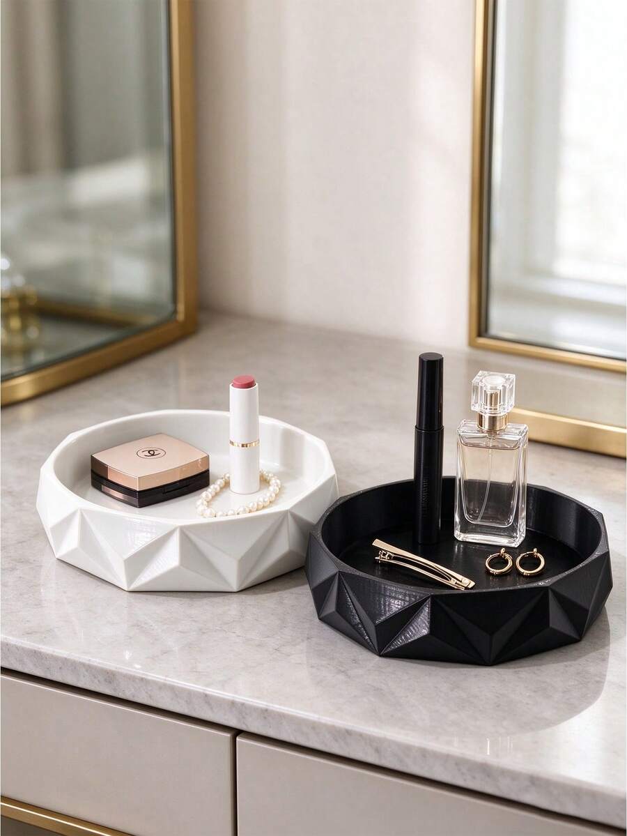 3D Printed Geometric Polyhedron Storage Tray, Angular Faceted 3D Design, Black And White Dual Color Options. Suitable For Jewelry, Aromatherapy, Desktop Small Items, Low Poly Design With Modern Artistic Feel, High-End For Dressing Table And Entryway Display.
