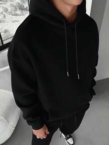 1 Pieza sudadera con capucha para hombre, cómoda, estampado Virgen de Guadalupe, estilo streetwear casual, ideal para uso diario o festividades religiosas - Negro - Ver 3