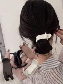4 Pcs / 1 Pc Matte Small Ponytail Claw Clips, Non-Slip Half-Up & Updo Hair Clips, High Crown Hair Clips, Anti-Slip Fixing Hair Clips, Daily Commute Hair Accessories, Women's Styling Accessories, Suitable For Weddings, Parties, Work, School, Birthdays And Other Occasions - Multicolor - View 1