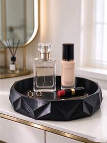 3D Printed Geometric Polyhedron Storage Tray, Angular Faceted 3D Design, Black And White Color Options. Suitable For Jewelry, Aromatherapy, Desktop Small Items, Low Poly Design With Modern Artistic Feel, Perfect For Dressing Table And Entryway Decor. - Multicolor - View 3