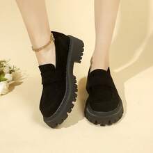 Women's Black Matte Suede Platform Thick Sole Anti-Slip Retro Commuter Minimalist Versatile Loafers Spring Autumn - Black - View 1