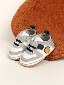 1 Pair Boys Cartoon PU Hook & Loop Design Non-Slip Comfortable 0-15 Months Infant Pre-Walker Shoes Cute Fashion Versatile Sports Shoes Suitable For Spring And Autumn - Grey - View 1