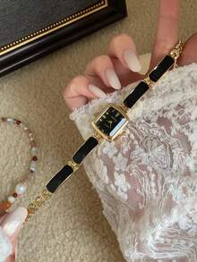 1pc High-End Gold & Black Dual-Color Women's Quartz Watch, Rhinestone Dial, Fashionable & Elegant, Suitable For Daily Wear Or Party - Gold - View 2
