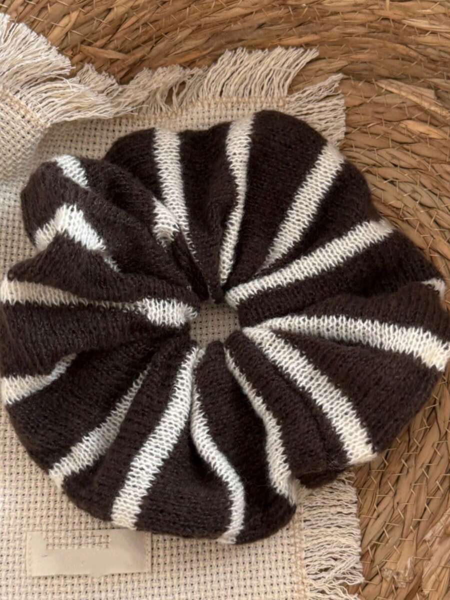 1pc Korean Style Slouchy Contrast Striped Knit Scrunchie Hair Tie For Women, Autumn/Winter High-End Hair Accessory For Bun Hairstyles - Multicolor - View 1