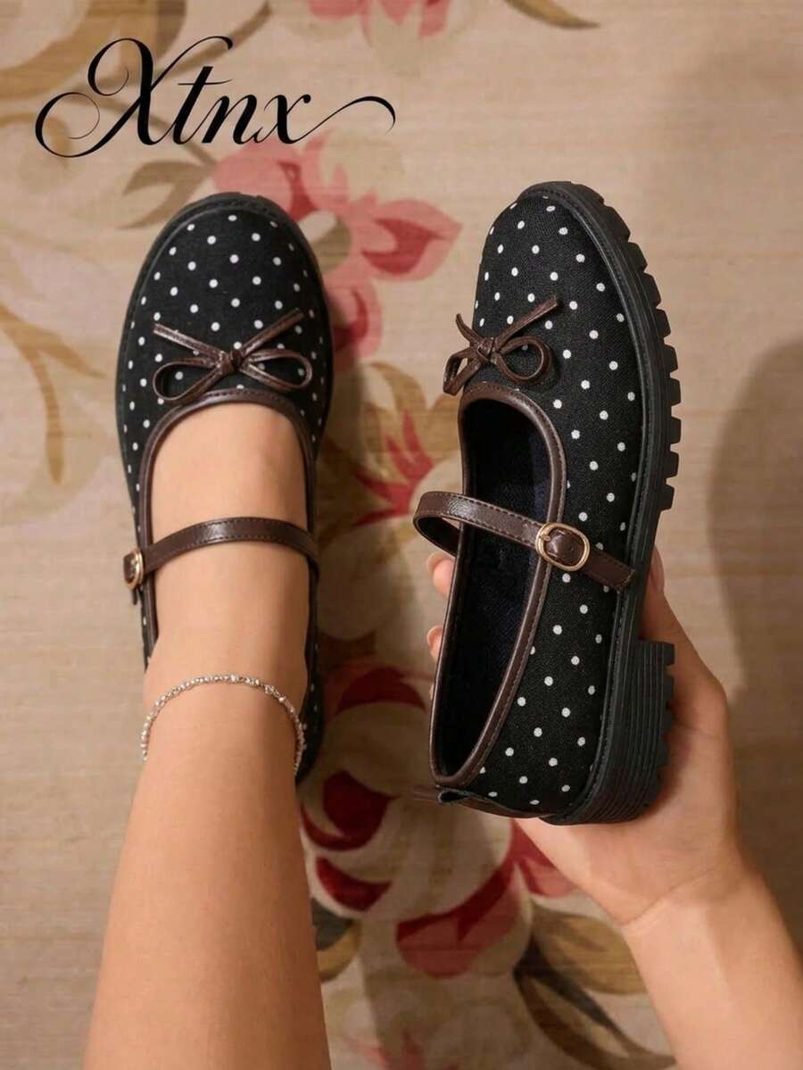 Women's Bow Buckle Polka Dot Round Toe Vintage Loafers - Black - View 1