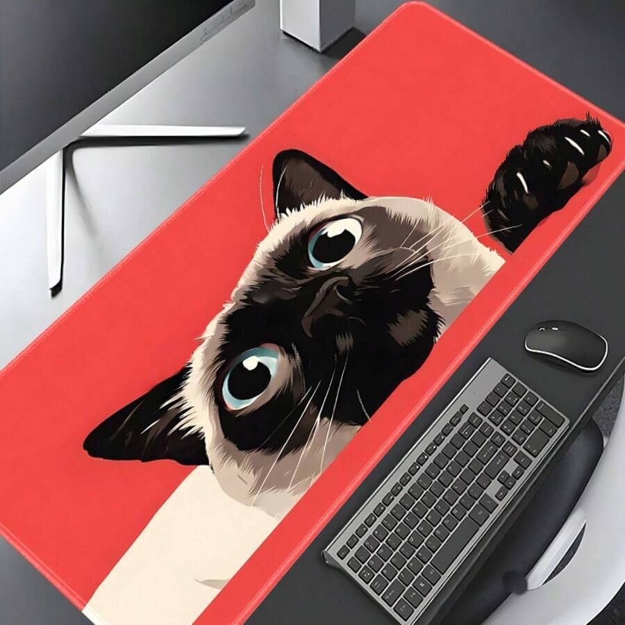 1 buah Alas Mouse Gaming Lucu Bergambar Kucing Siam Mata Biru dengan Latar Belakang Merah, Ukuran Besar, Alas Karet Anti Selip, Permukaan Kain Lembut dengan Jahitan, Alas Meja Ekstra Besar, Cocok untuk Kantor, Rumah, Bermain Game, Belajar, Hadiah Sempurna untuk Teman, Remaja, dan Gamer - View 1