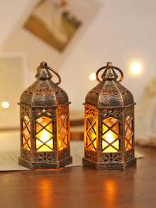 1PC Retro Hollow LED Mini Lantern Flickering Fake Candle Light, LED Candle Lantern,Battery Operated,Party Lantern Ornament, Hanging Lantern Lamp For Wedding Christmas Ramadan Eid Table Home Party Decor,Holiday Table Home Decor,Christmas Decor Light - Pavilion-style - View 4