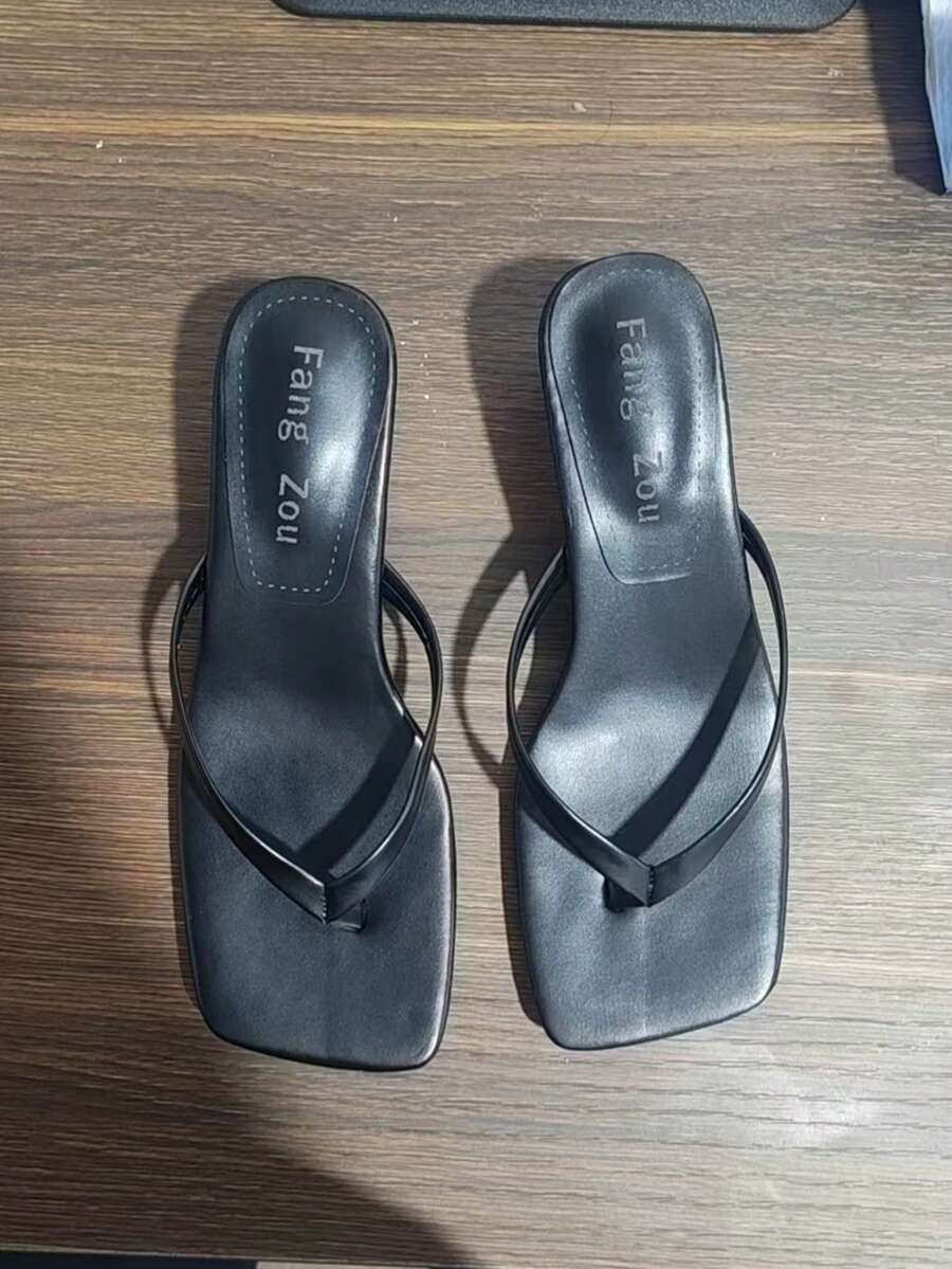 Women's Thong High Heel Sandals/Summer Classic Square Toe Kitten Heel Sandals, Suitable For Performances, Banquets, Weddings, Dates, Vacations And Travel - Black - View 1