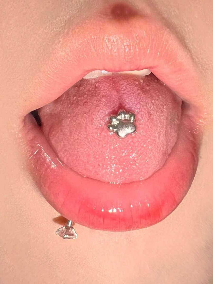 A Cute And Hot Girl With Cute Cat Claws, Bear Claws, Tongue Nails, Thread Personality, Sweet Tongue Nail Piercing Accessory - Cat Paw - View 1