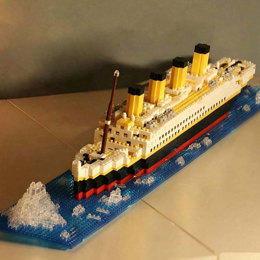 500pcs Classic Luxury Cruise Ship Large Model, Miniature Mini Building Block Set 3D Model, Creative Decompression Assembly Building Block Collectible Ornament Birthday Gift, Is An Ideal Collectible, Building Block Assembly Tools/Tweezers-Christmas Gift - Multicolor - View 1