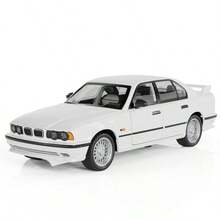 1 Piece, 20.4 Cm In Length, 8.3 Cm In Width, 6.1 Cm In Height, 1:24 Scale Die-Cast Metal Classic M5 Car Model, Comes With Door Opener Accessory, Collectible Sports Car Ornament, Holiday Gift - Multicolor - View 8
