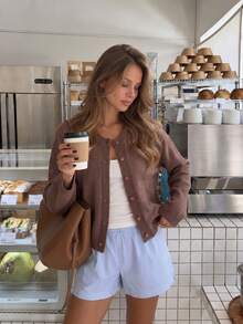 1 buah Cardigan Rajut Lengan Panjang Wanita Kerah Bulat Kancing Tunggal, Jaket Pendek Longgar Warna Polos, Atasan Lapisan Dasar Minimalis, Cocok Untuk Perjalanan, Jalan-jalan Harian, dan Pertemuan Akhir Pekan - Coffee Brown - View 2