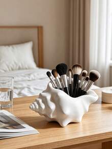 1pc Conch-Shaped Storage Holder, Creative Bionic Shell Desktop Organizer, Storage & Decor Dual Use. Holds Makeup Brushes, Pens And Bathroom Small Items. Soft Shape Boosts Room Vibe. For Desk, Vanity & Bathroom Counter, Home Decor And Gift Option. - Storage Box - View 1