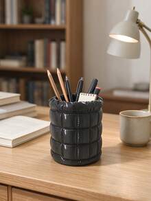 3D Printed Puff Grid Makeup Brush Holder, Faux Leather Wrapped Quilted Texture, Classic Black And White Color Scheme. Ruched Rim, Large Capacity Storage For Makeup Brushes And Eyebrow Pencils, Premium Quality, Creating An Elegant Vanity. - Multicolor - View 10
