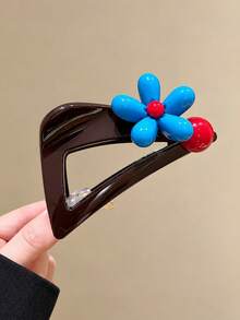 1pc Women Contrast Color 3D Flower Triangle Claw Clip, Cute Acrylic Floral Hair Claw, Back Head Bun Hair Accessory - Multicolor - View 3