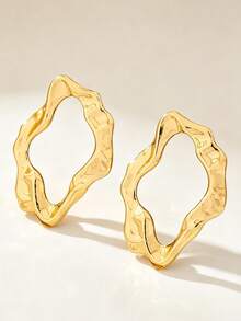 1 Pair European & American Geometric Asymmetrical Hollow Stud Earrings For Women - Yellow Gold - View 3