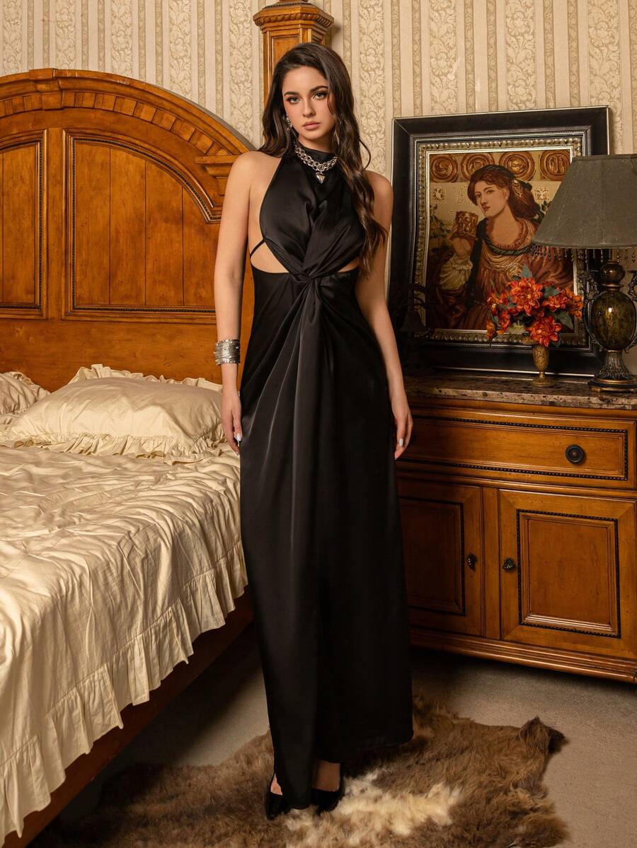 Women's Elegant Black Halter Neck Sleeveless Fitted Maxi Dress With Twisted Slit Design, Suitable For Formal Occasions And Evening Wear - Black - View 1