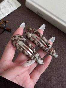 2pcs Y2K Leopard Print Hair Clips For Women Shimmery Fabric Snap Hairpins Retro Cheetah Hair Accessories Party Gift - Multicolor - View 2