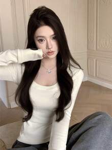 Áo thun lót trong tay dài cổ chữ U dáng ôm, màu trơn in chữ - Màu be - Xem 4