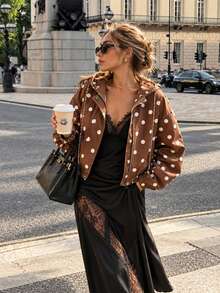 Mantel Trench Pendek Polkadot Vintage Wanita, Atasan Longgar Elastis dengan Tali Serut dan Tudung - Coffee Brown - View 4