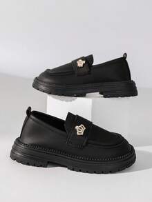Sepatu Loafer Slip-On Modis untuk Anak Perempuan, Dekorasi Mahkota Berlian Imitasi Logam, Sol Tebal Anti Selip, Lapisan Lembut, Pas Nyaman, Warna Hitam Klasik, Abadi untuk Pakaian Sekolah Sehari-hari - Hitam - View 7