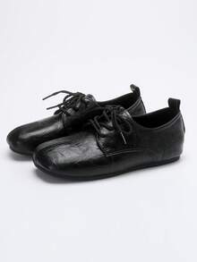Vintage Lace-Up Split Toe Loafers Flat Slip-On Shoes Minimalist Style Suitable For Daily Wear - Black - View 4