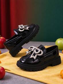 1 Pair Kids Black Pearl Rhinestone Bow Patent Leather Loafers, Thick Sole Non-Slip Durable Rubber Sole Slip-On School Style Shoes For Girls, Suitable For School, Weekend Outings - Black - View 2