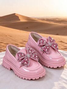 1 Pair Pink Shiny Loafers With Rhinestone Pearl Bow Decor, Thick Sole Slip-On Shoes, British Style, Suitable For Daily School Wear, All-Season Children's Shoes - Pink - View 2