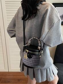 夏季百搭高端小眾女款斜挎包，新款拼色編織水桶包 - 黑色 - 查看 5